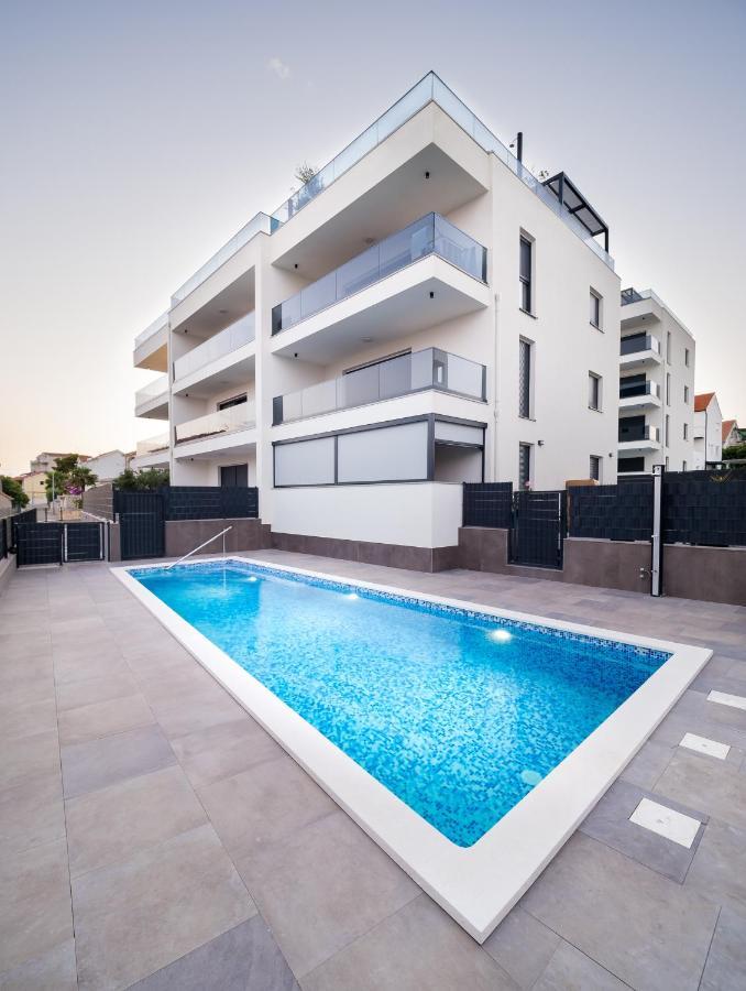 Luxury Apartment- Balcony- Private Rooftop And Jacuzzi- Common Pool Trogir Exterior photo